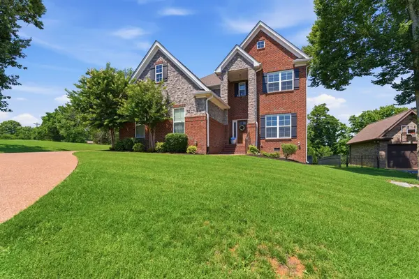 127 Waters Hill Cir, Lebanon, TN 37087