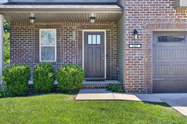 1167 Elizabeth Ln, Clarksville, TN 37042