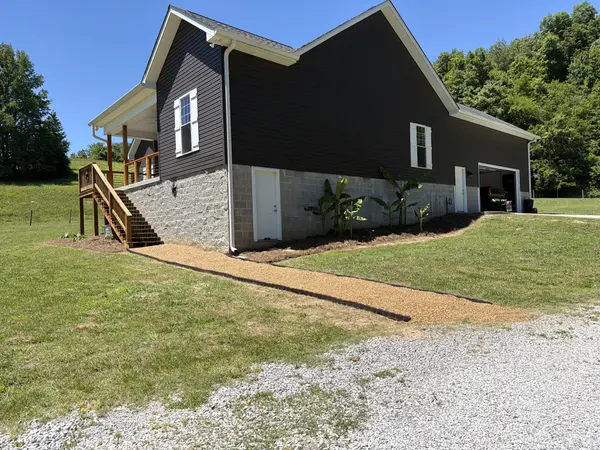 1669 Knob Creek Rd, Wartrace, TN 37183