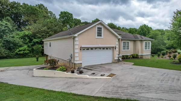 200 County Road 1150, Riceville, TN 37370