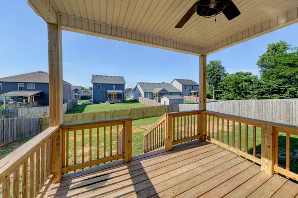 2038 Jackie Lorraine Dr, Clarksville, TN 37042
