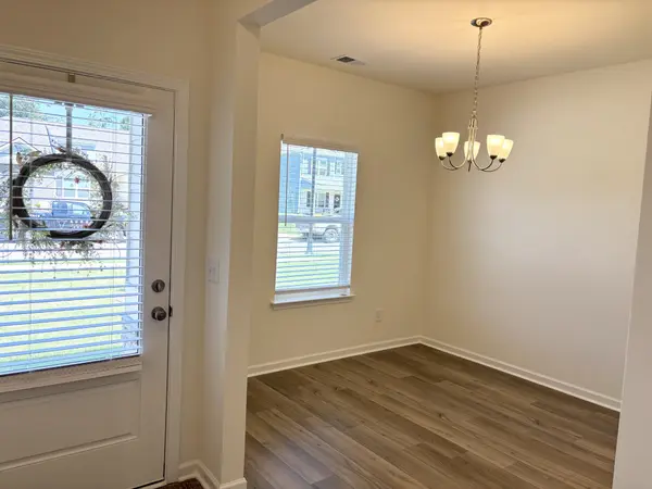 552 Nightengale Ridge Dr, Columbia, TN 38401