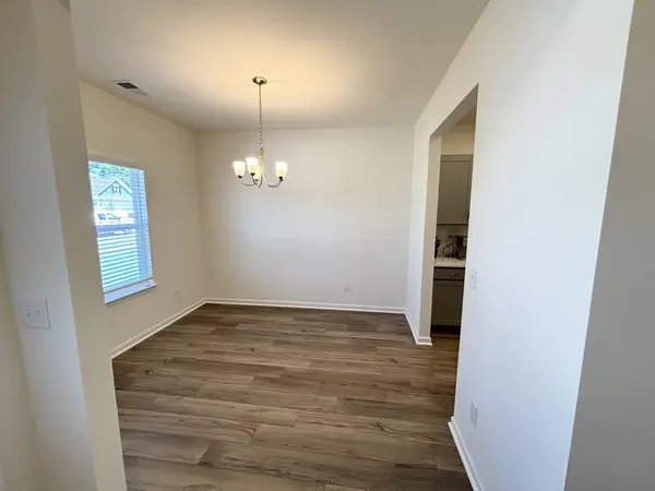 552 Nightengale Ridge Dr, Columbia, TN 38401