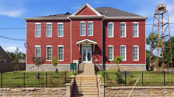 1600 10th Ave #N #203, Nashville, TN 37208