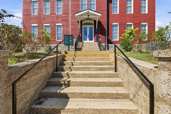 1600 10th Ave #N #203, Nashville, TN 37208