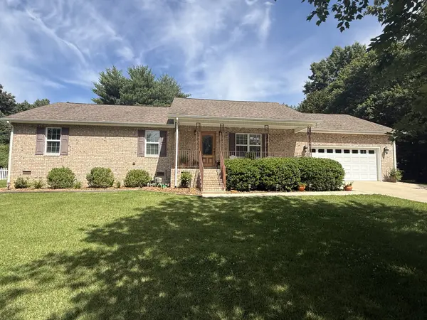 145 Murray Lake Dr, Winchester, TN 37398