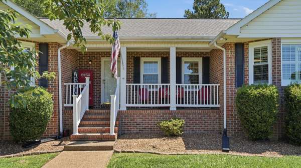 113 Provins Dr, Tullahoma, TN 37388