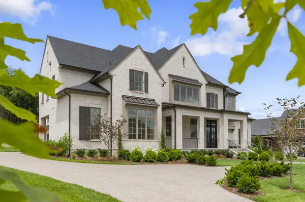 1707 Southwick Dr, Brentwood, TN 37027