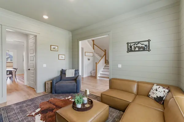 2009 Ellsworth Ln, Arrington, TN 37014
