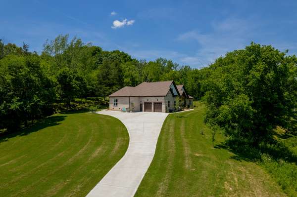 2022 Southport Rd, Culleoka, TN 38451