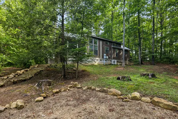 72 Crawfish Ct, Tracy City, TN 37387