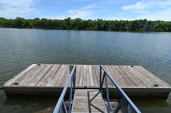 1067 WC Pickett, Clifton, TN 38425