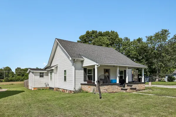 749 N Main St, Russellville, KY 42276