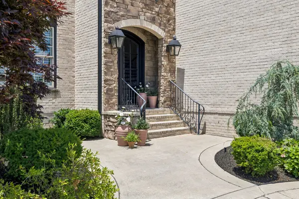 1745 Umbria Dr, Brentwood, TN 37027