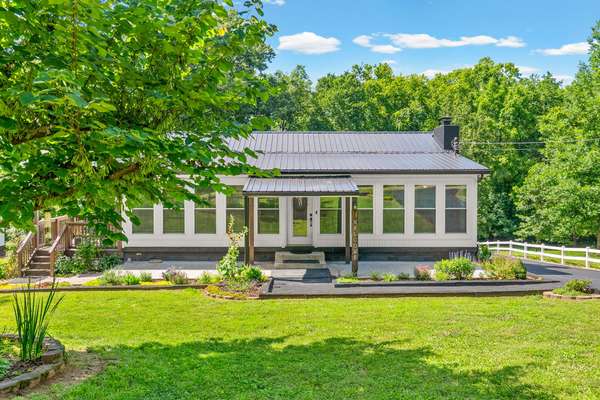 324 Bayview Drive, Bumpus Mills, TN 37028