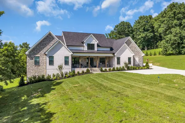 1500 Center Star Rd, Columbia, TN 38401
