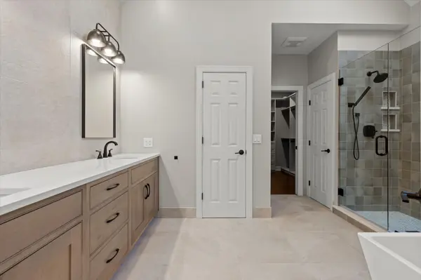 7729 Diamondhead Drive, Ooltewah, TN 37363