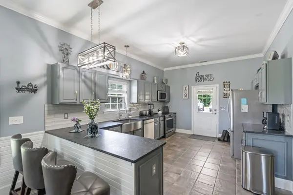 1150 Old Blacktop Rd, Mc Ewen, TN 37101