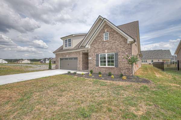 5529 Sinclair St, Murfreesboro, TN 37127