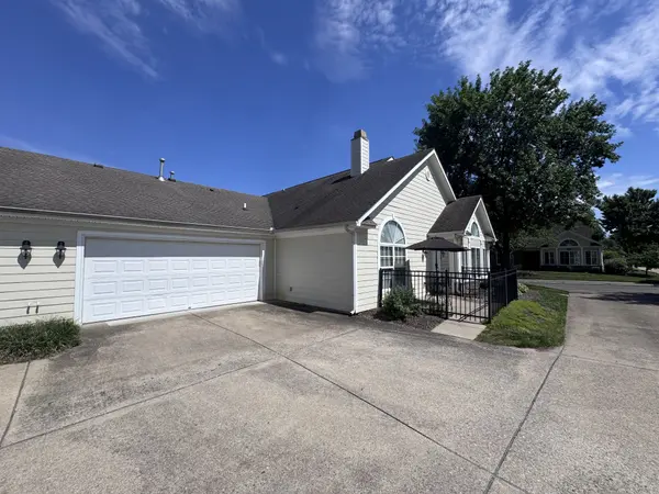 825 Browns Ln #301, Gallatin, TN 37066