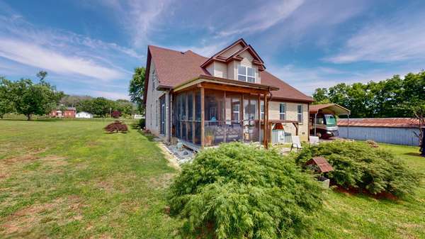 3128 31E Hwy, Bethpage, TN 37022