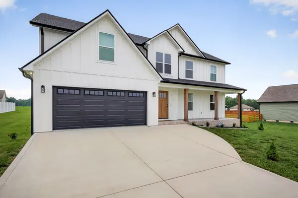 3933 Winter Haven Dr, Cookeville, TN 38501