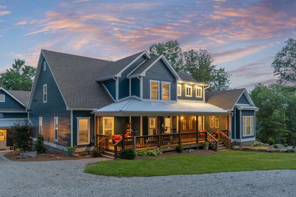 303 N Lake Dr, Altamont, TN 37301