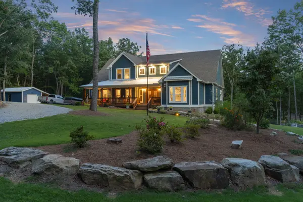 303 N Lake Dr, Altamont, TN 37301