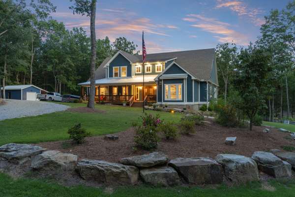 303 N Lake Dr, Altamont, TN 37301