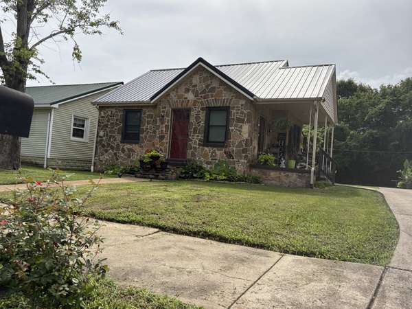 108 Greenwood St, Mount Pleasant, TN 38474