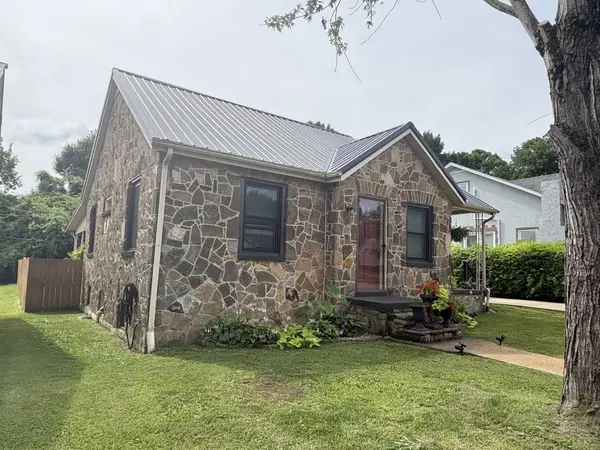 108 Greenwood St, Mount Pleasant, TN 38474