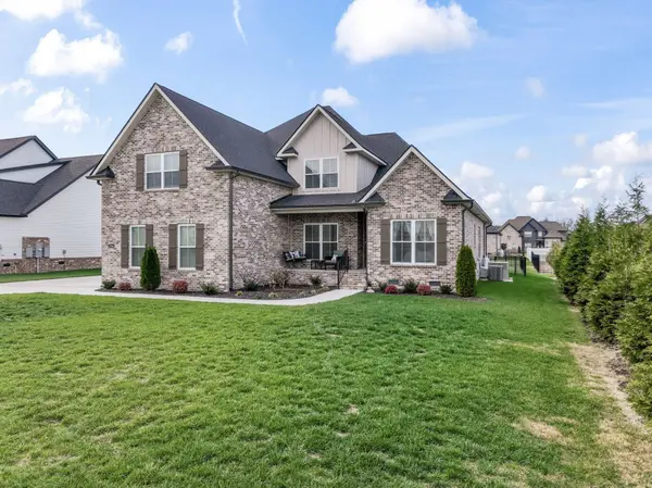 2706 Congress Dr, Murfreesboro, TN 37128
