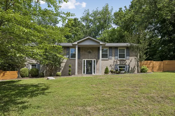 590 Weeping Elm Rd,  Mount Juliet,  TN 37122