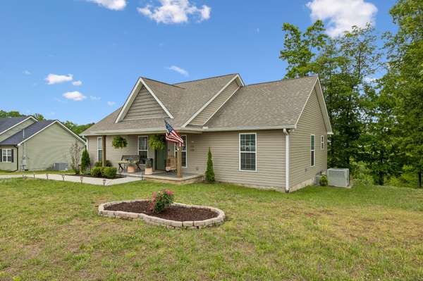 206 Poling Dr, Pulaski, TN 38478