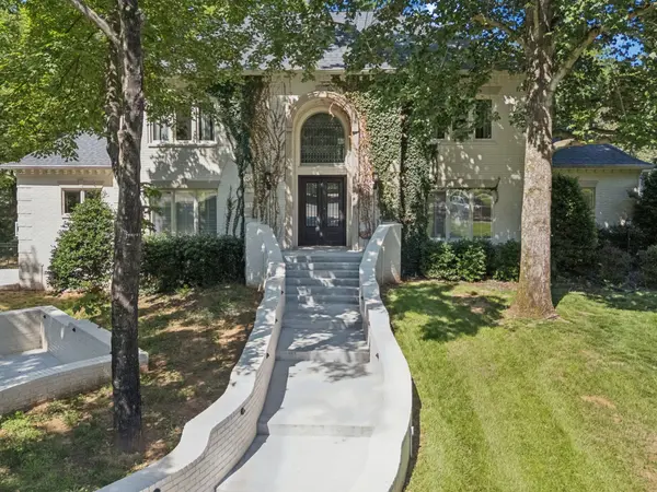827 Maxwell Ct, Nashville, TN 37220