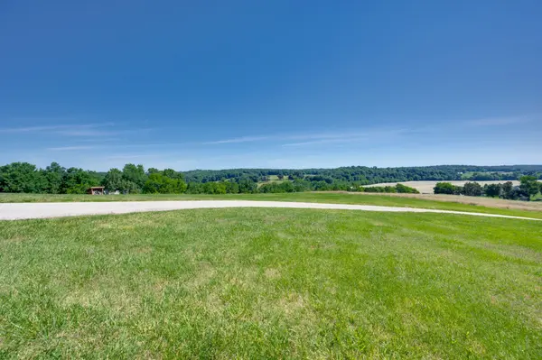 1397 Westfield Rd, Dickson, TN 37055