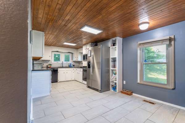 1568 Perry Street #SE, Cleveland, TN 37311