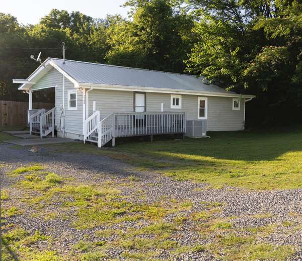 1568 Perry Street #SE, Cleveland, TN 37311