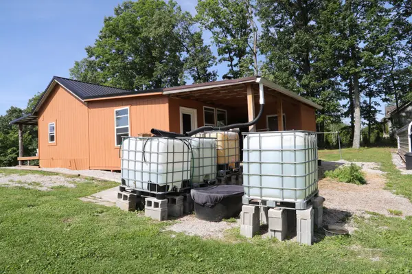 771 Long Mountain Rd, Mcminnville, TN 37110