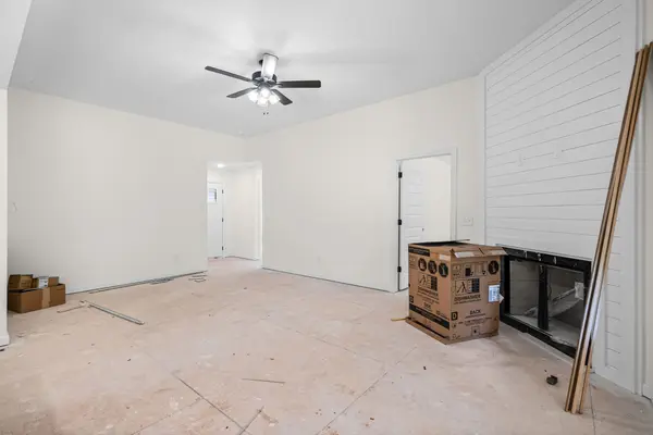 326 Tisha Ct, Clarksville, TN 37042