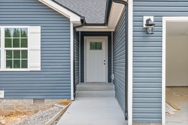 326 Tisha Ct, Clarksville, TN 37042