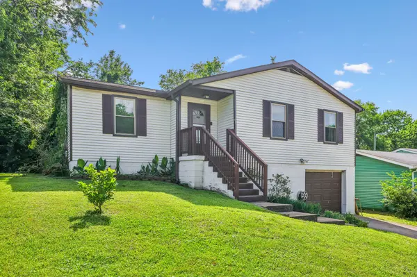 1032 Cheyenne Blvd, Madison, TN 37115