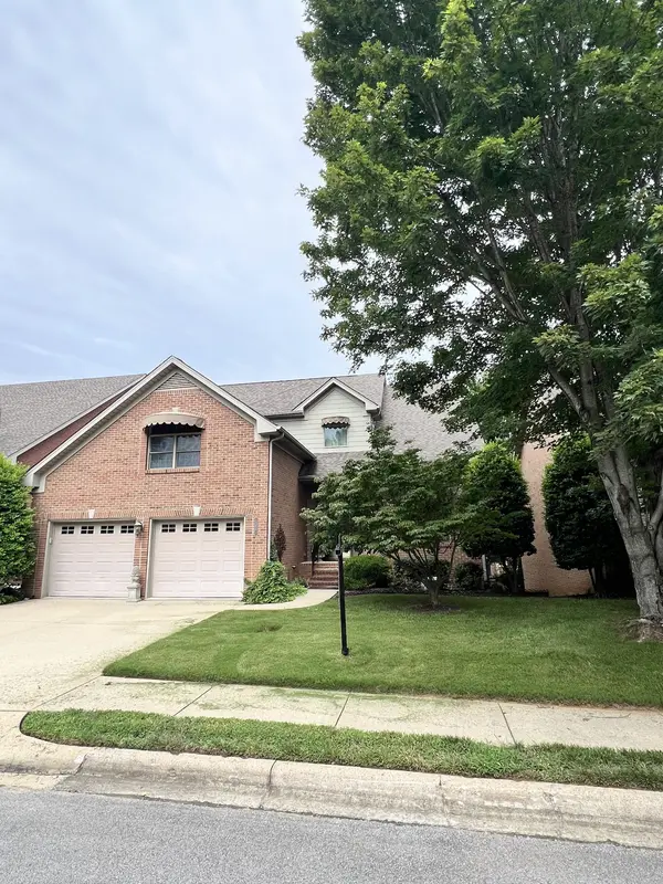114 Hunt Crest Ct, Clarksville, TN 37043