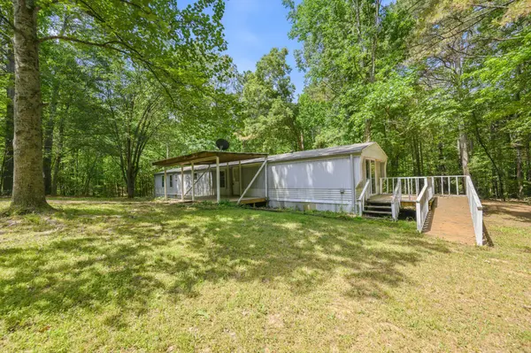 2417 Maytown Rd, Bruceton, TN 38317