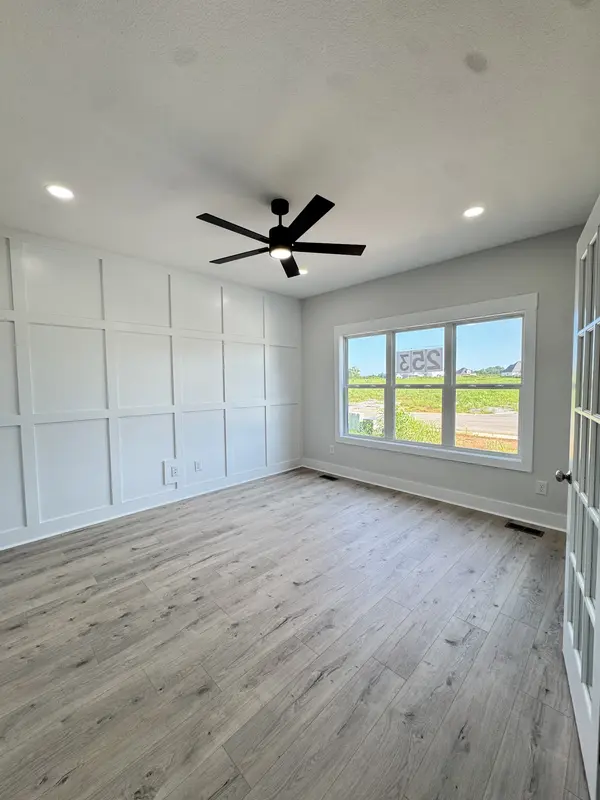 238 Low Plains Ln, Clarksville, TN 37043