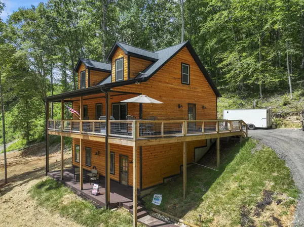 9500 McFarlin Rd, Bon Aqua, TN 37025
