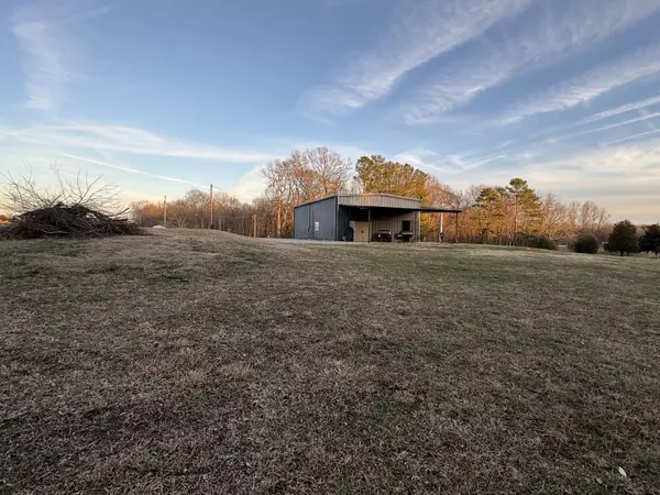 342 Second Creek Rd, Five Points, TN 38457
