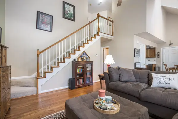 2858 Iroquois Dr, Thompsons Station, TN 37179