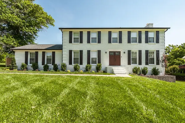 676 Northridge Dr, Gallatin, TN 37066