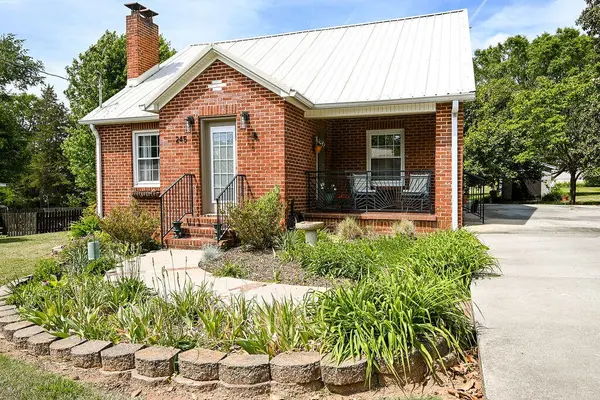 245 Hiwassee Avenue #NE, Cleveland, TN 37312